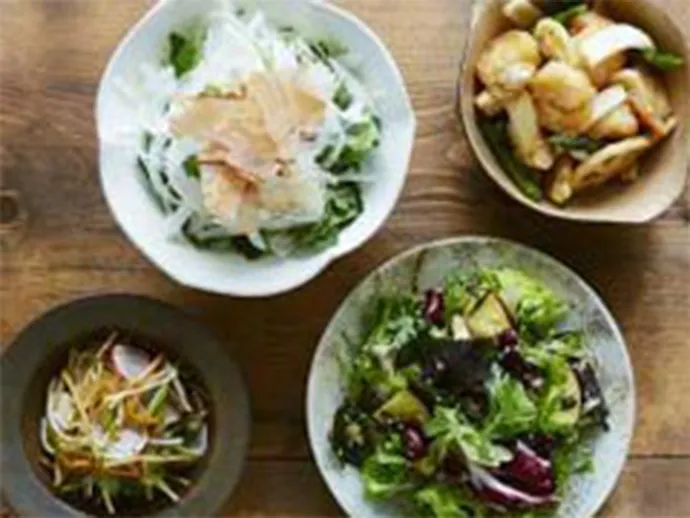 日本のさらだ いとはん